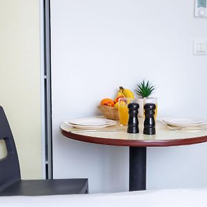 Estudio Económico con Cama King